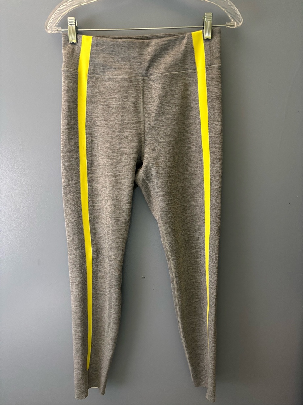Zyia Active Gray Yellow Stripe High Waist 7/8 Length Leggings Women’s Size 6-8